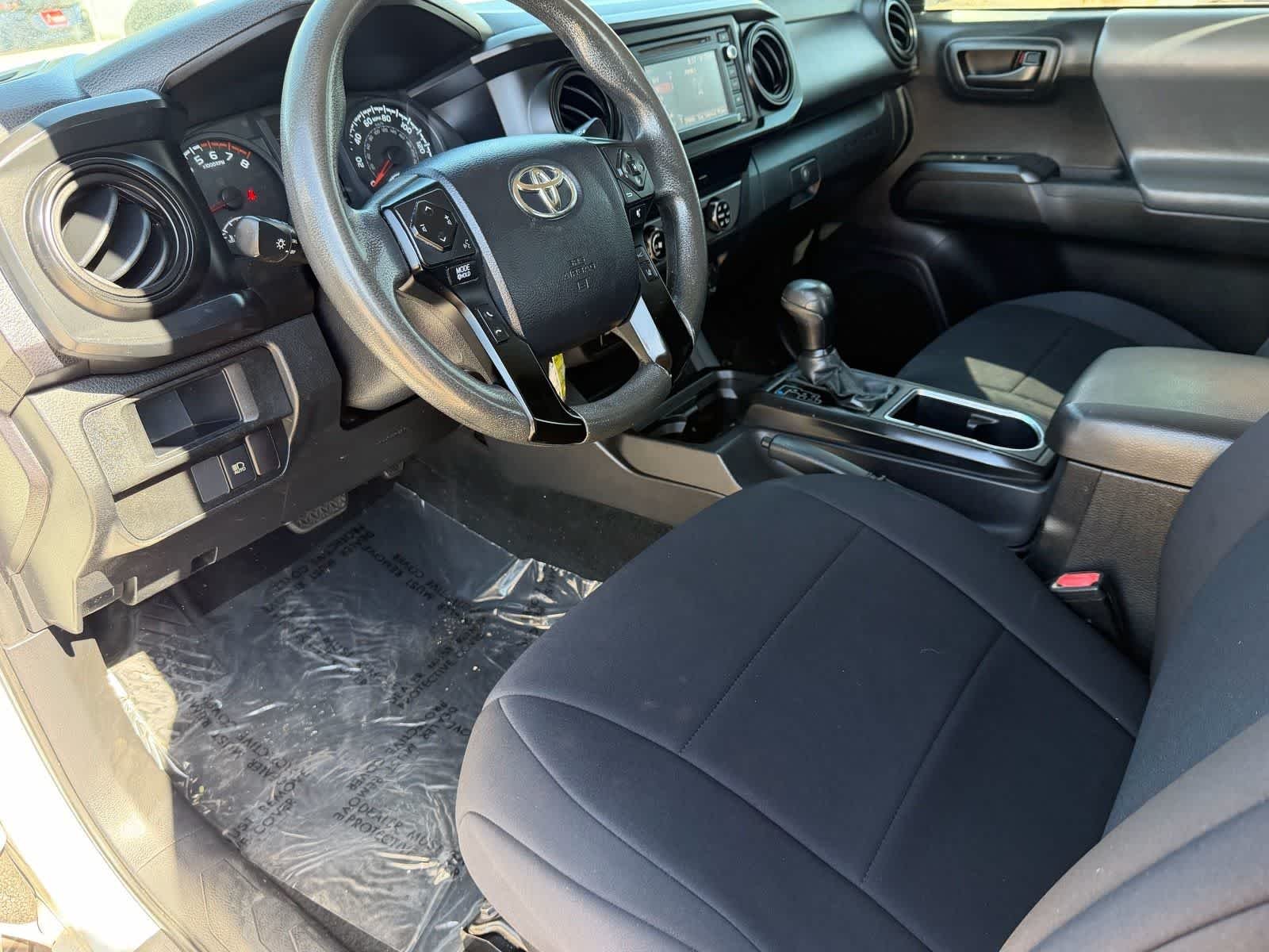 Used 2019 Super White Toyota SR image 19