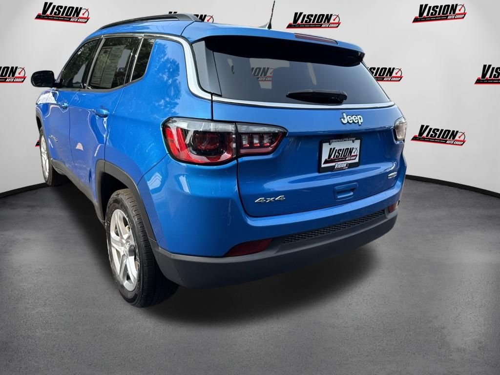 Used 2023 Blue Jeep Latitude image 7