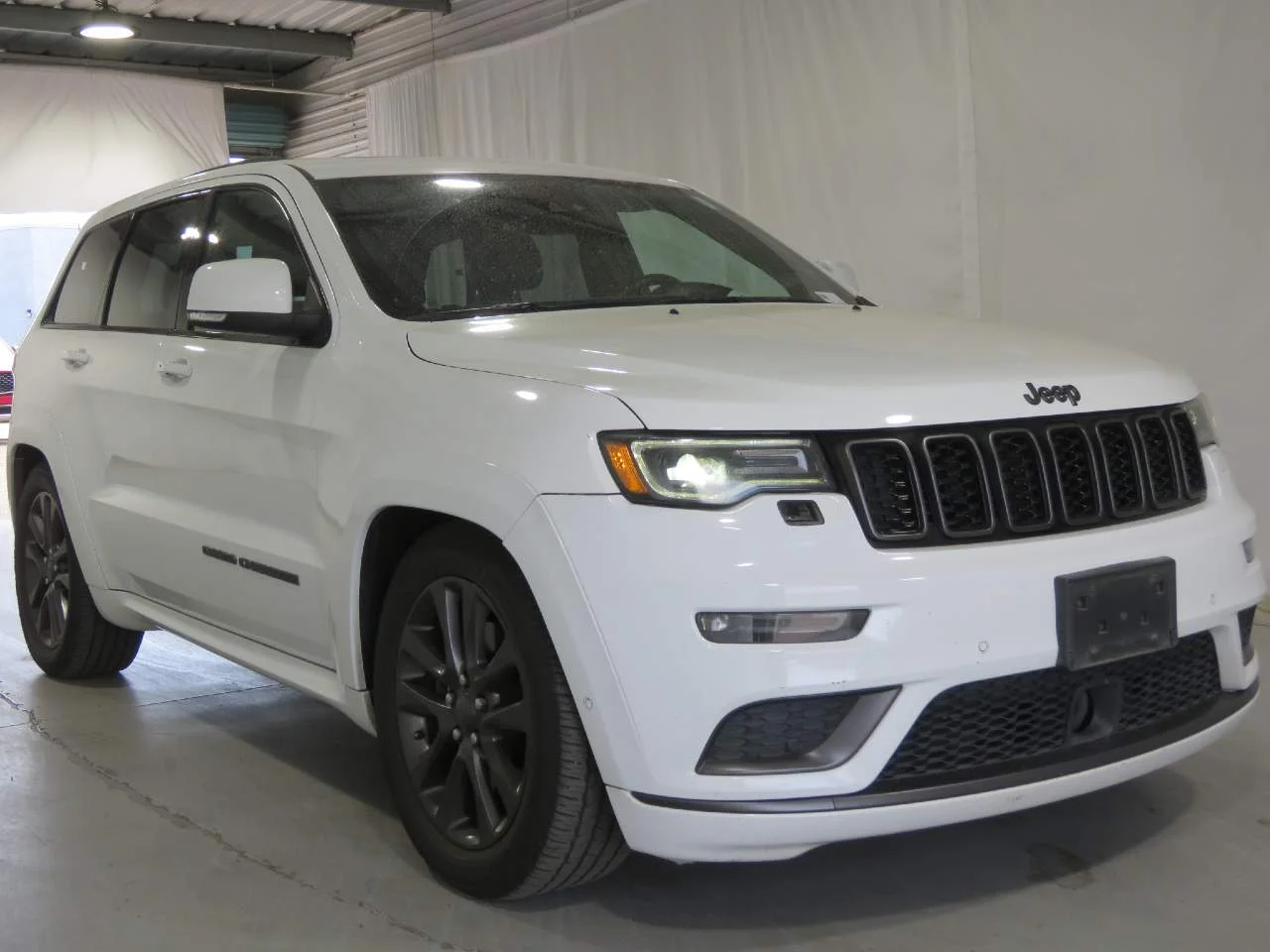 Used 2018 Bright White Clear Coat Jeep High Altitude image 3