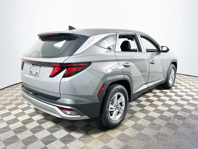 New 2026 Hyundai TUCSON SE