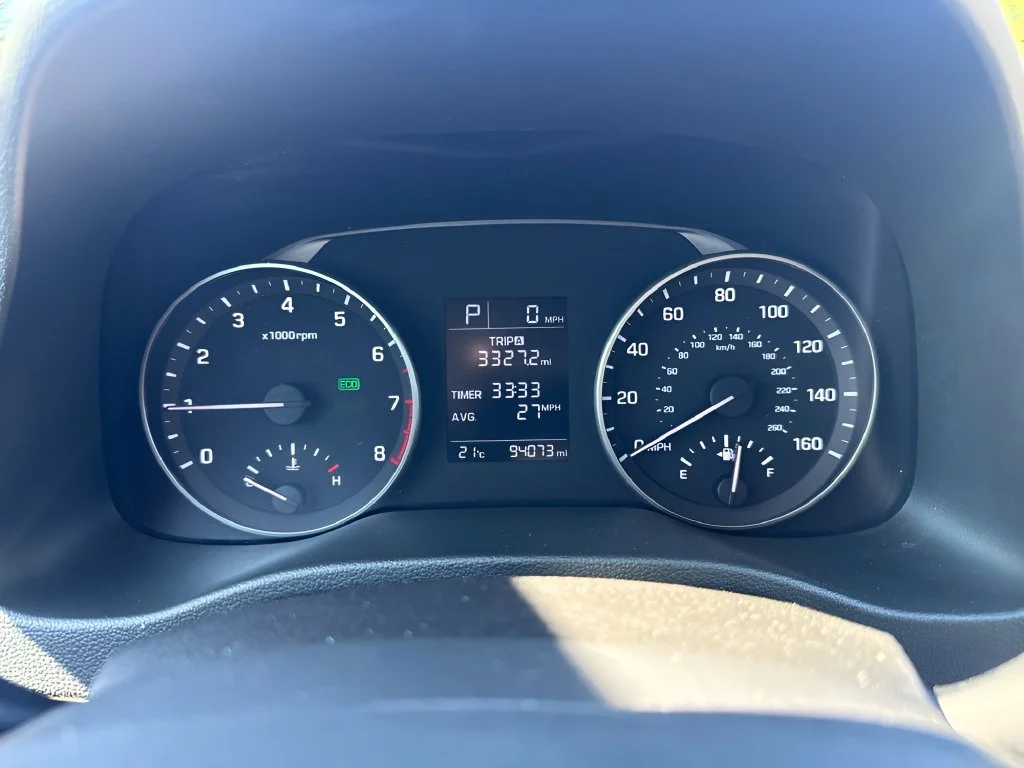Used 2017 White Hyundai SE image 17