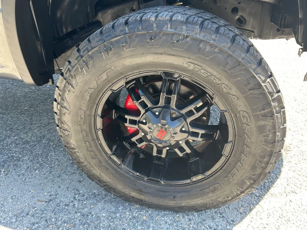 Used 2018 Gray Ford XLT image 26
