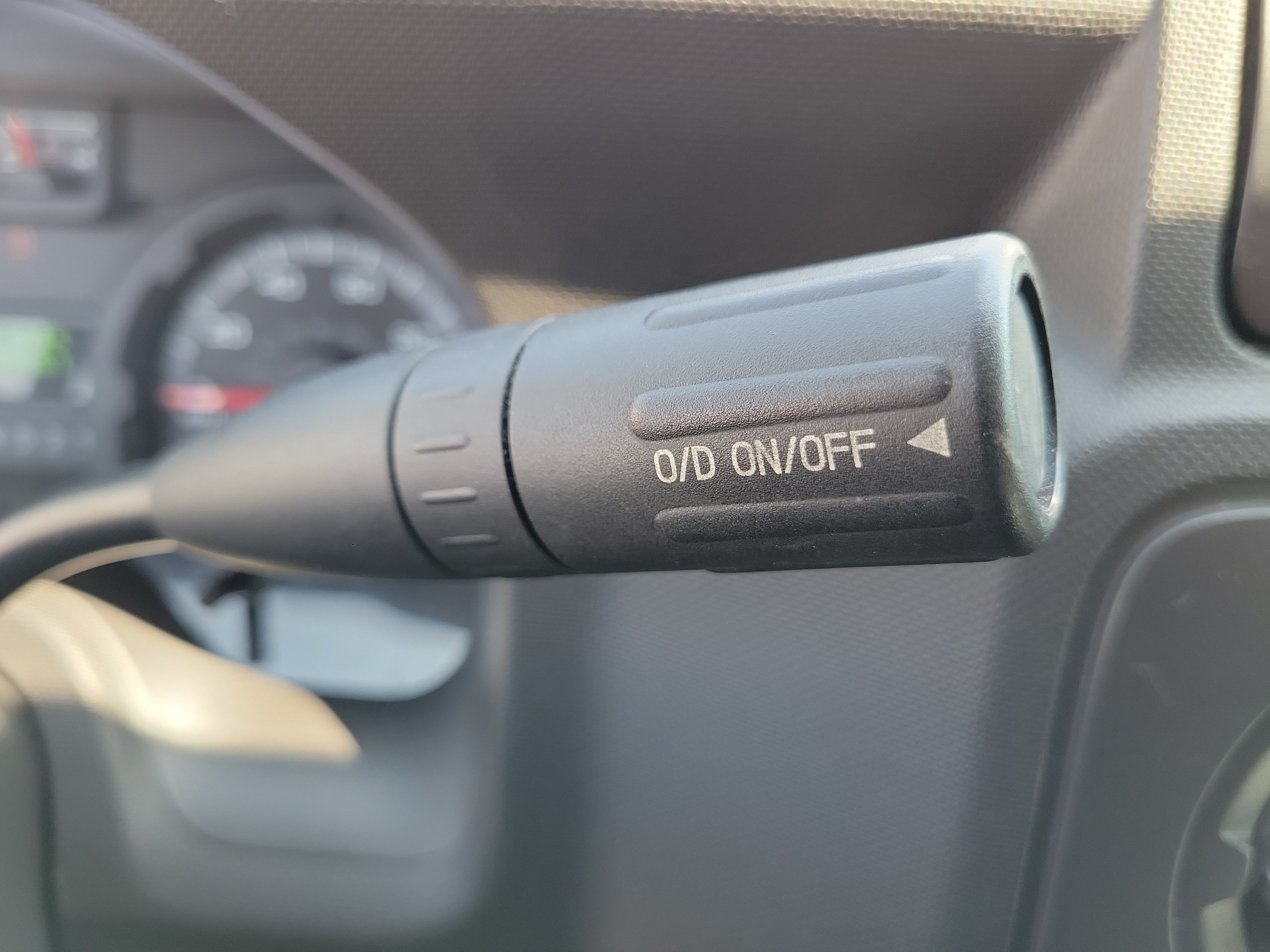 Used 2014  Ford XL image 24
