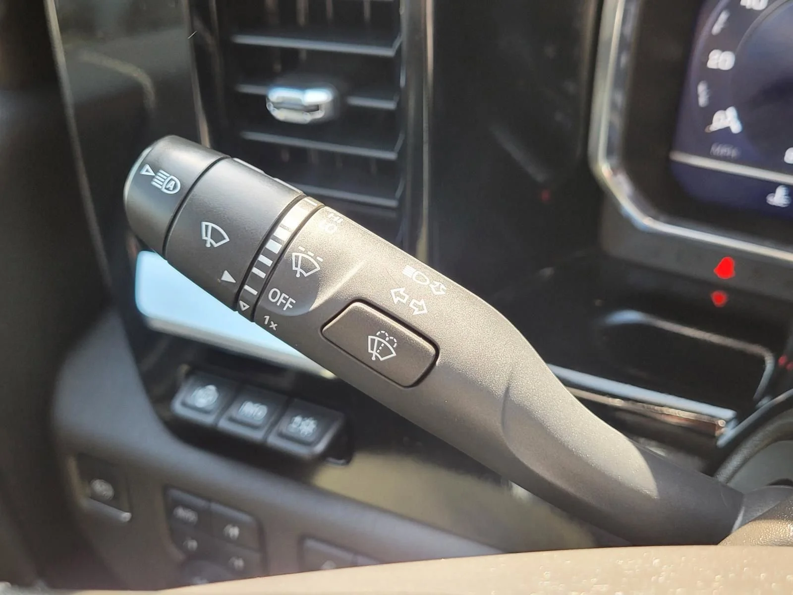 Used 2024 Iridescent Pearl Tricoat Chevrolet High Country image 33
