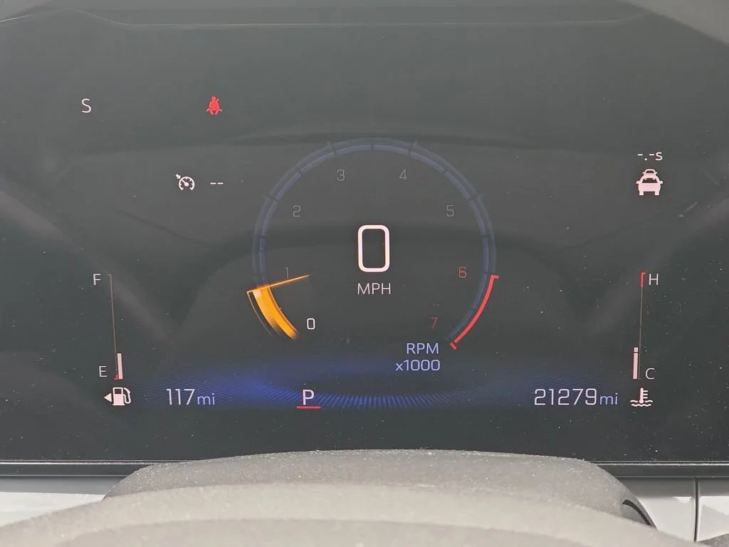 2024 Chevrolet Trax LT - Photo 12