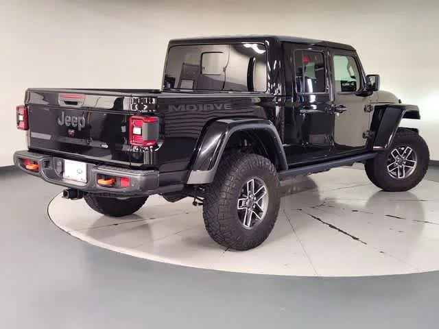 Used 2024 Black Clearcoat Jeep Mojave X image 2