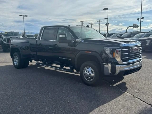 Certified Used 2026 Onyx Black GMC SLE DRW image 8