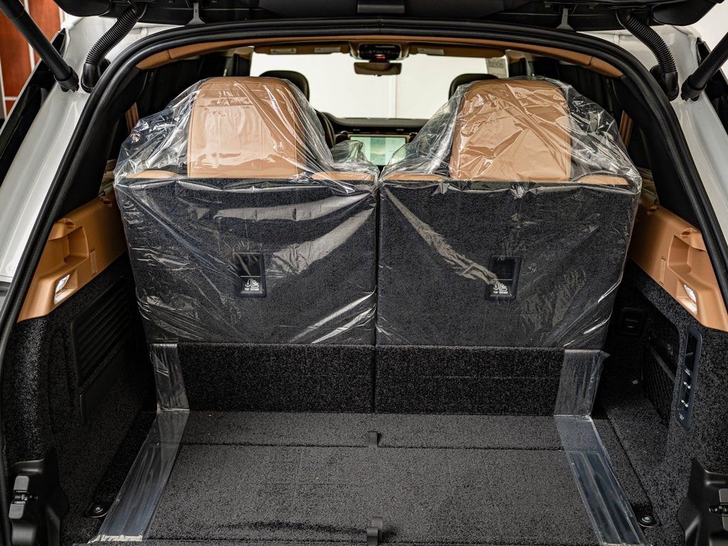 2026 Land Rover Range Rover SE - Photo 17