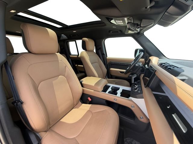 Certified Used 2025 Green Land Rover X-Dynamic SE image 16