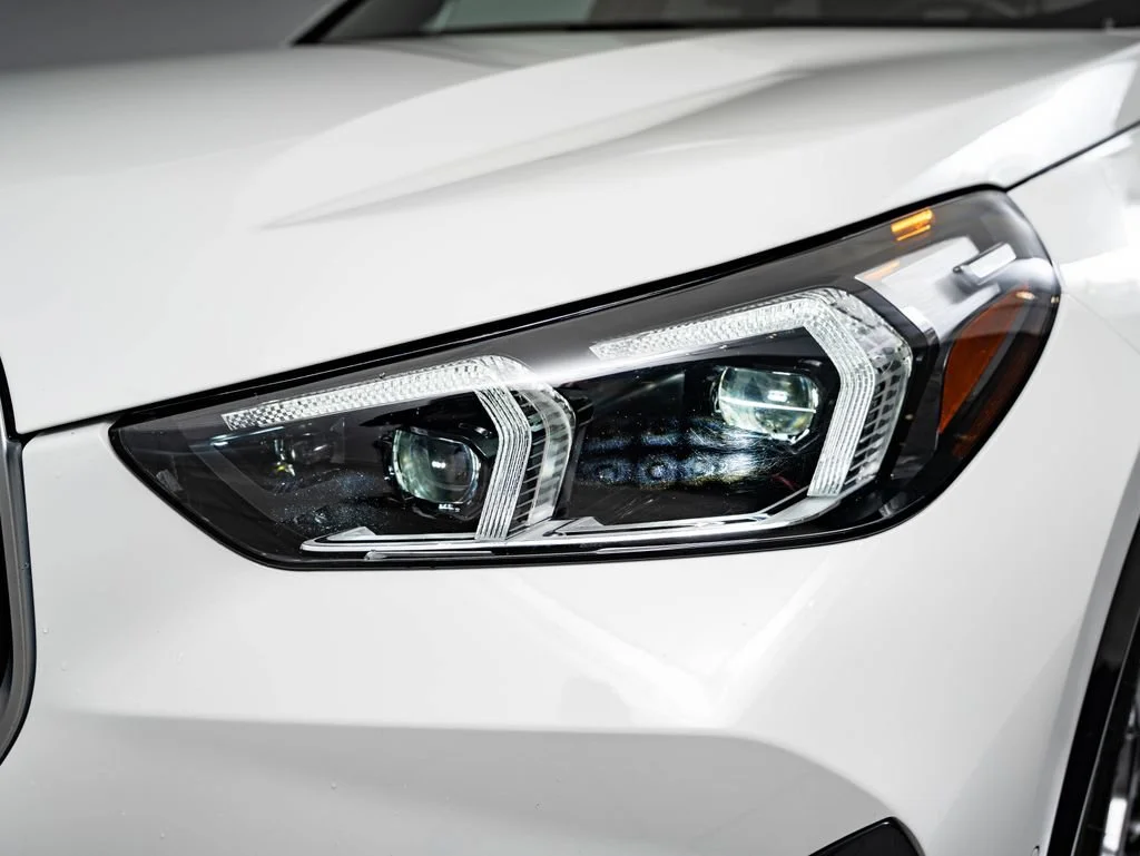 Used 2025 Alpine White BMW xDrive28i image 14