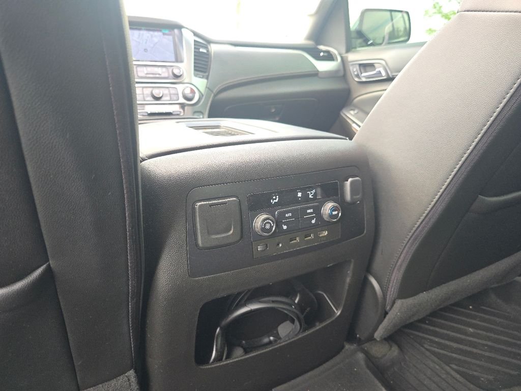 Used 2017 Pepperdust Metallic Chevrolet Premier image 27