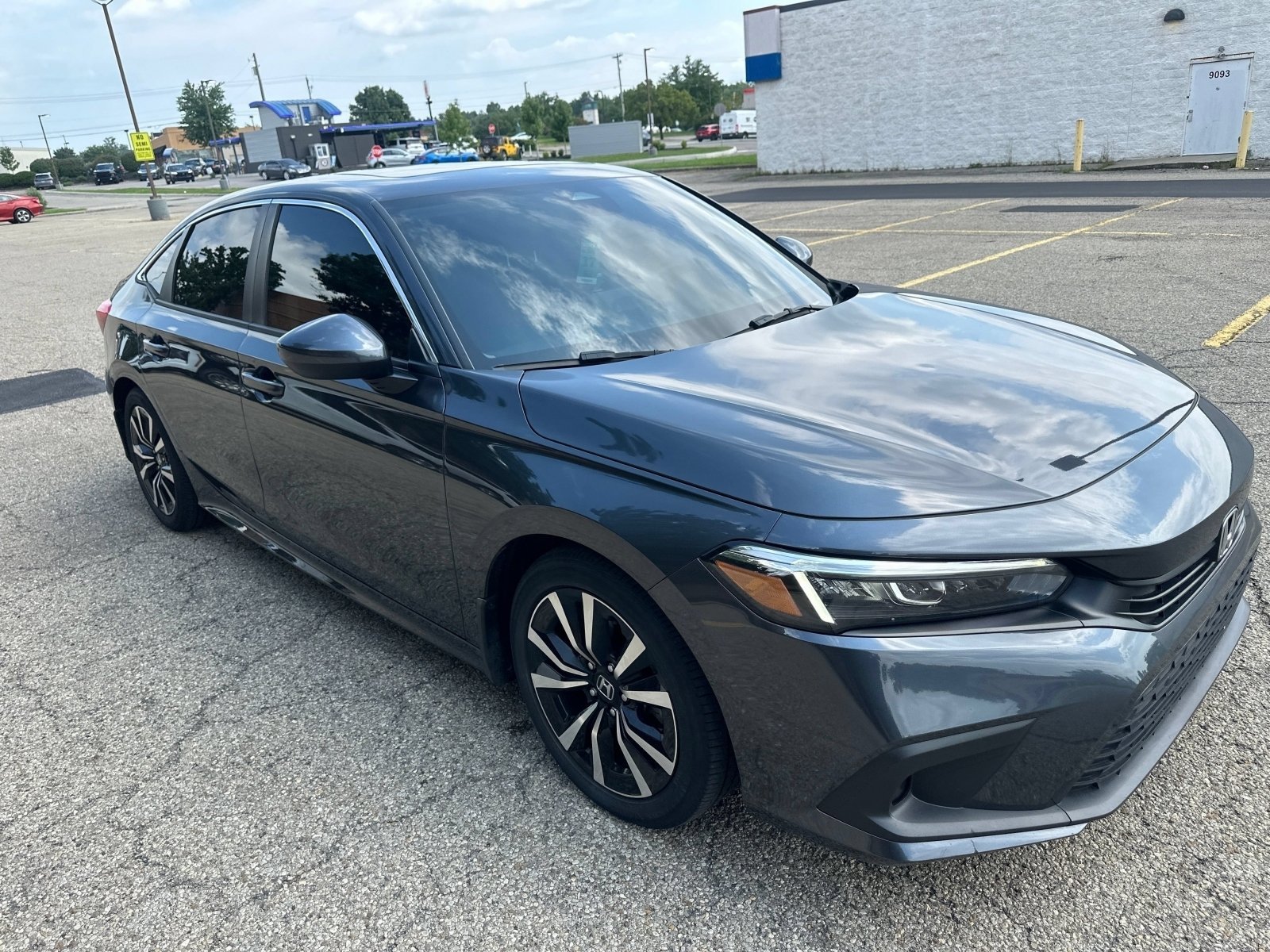 Certified Used 2024 Meteorite Gray Metallic Honda EX image 12