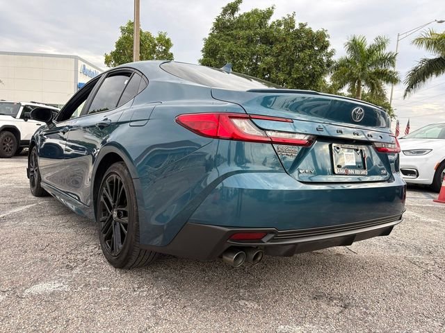 2025 Toyota Camry SE - Photo 13