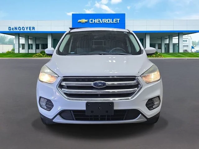 Used 2017 Ford Escape SE with VIN 1FMCU0GD0HUC99547 for sale in Kalamazoo, MI