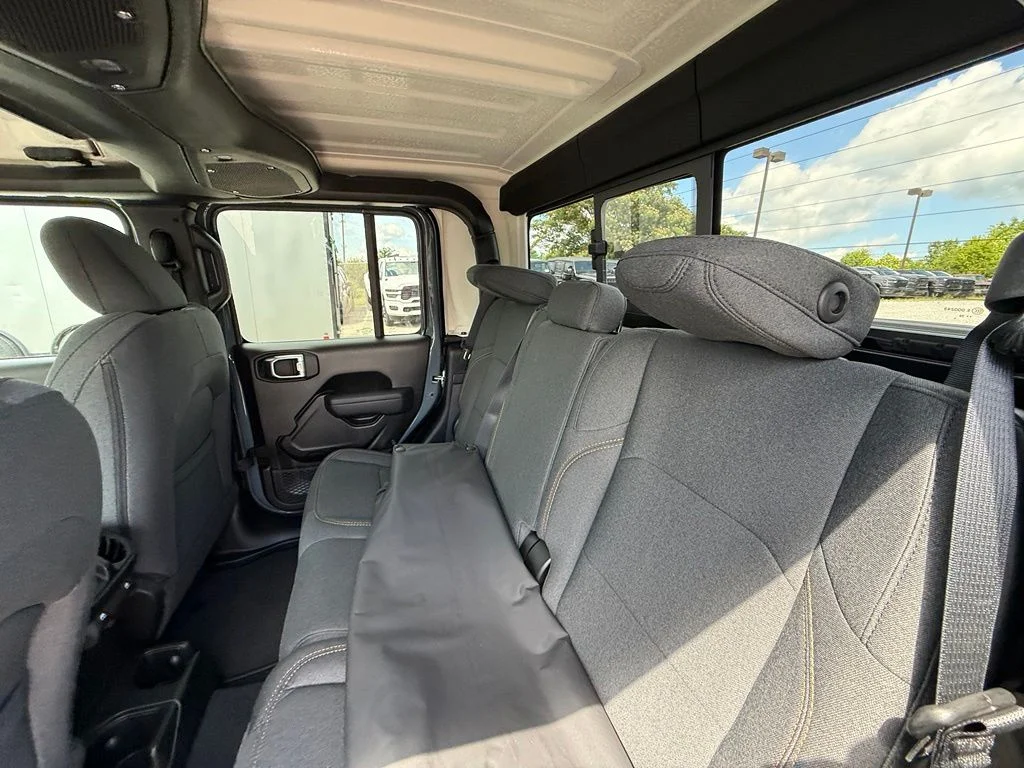 New 2026 Anvil Clear-Coat Exterior Paint Jeep Sport S image 26