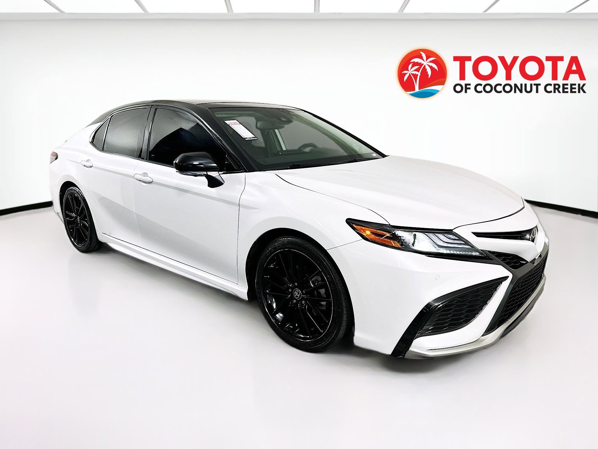 2024 Toyota Camry thumbnail 3