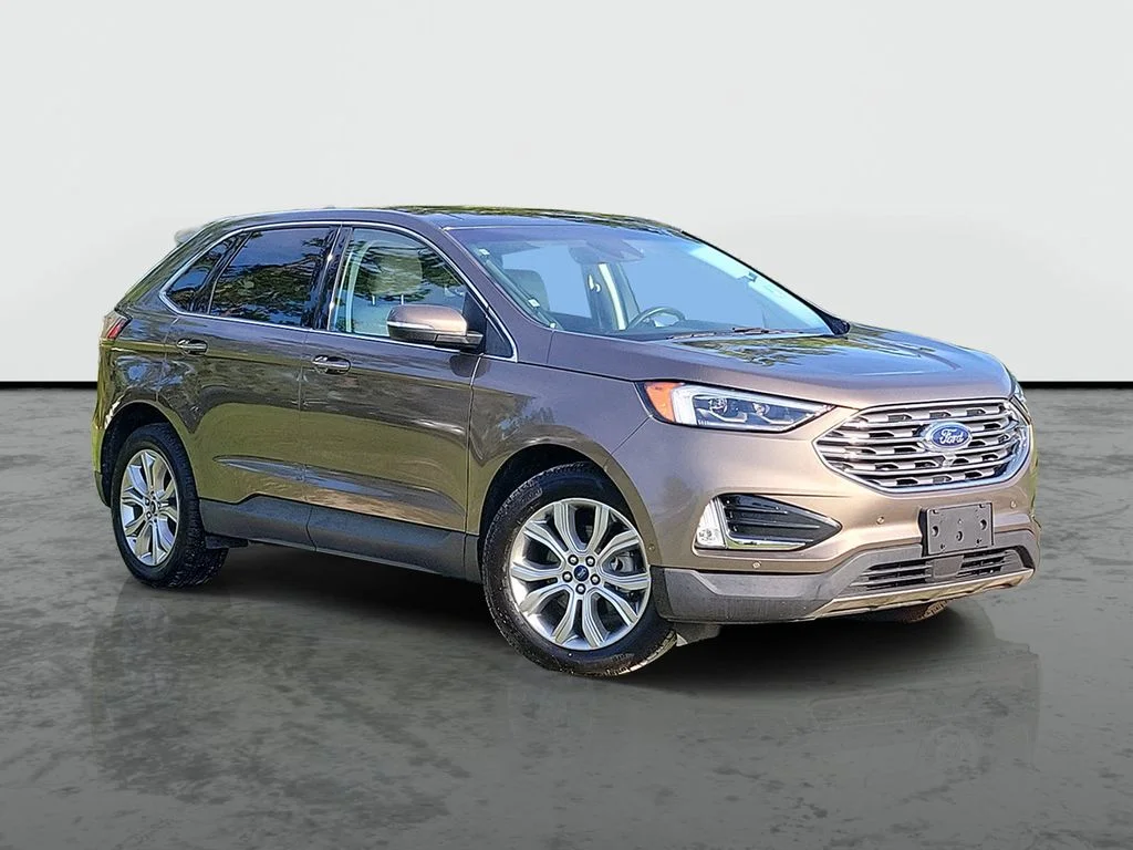 2019 Ford Edge Titanium's photo