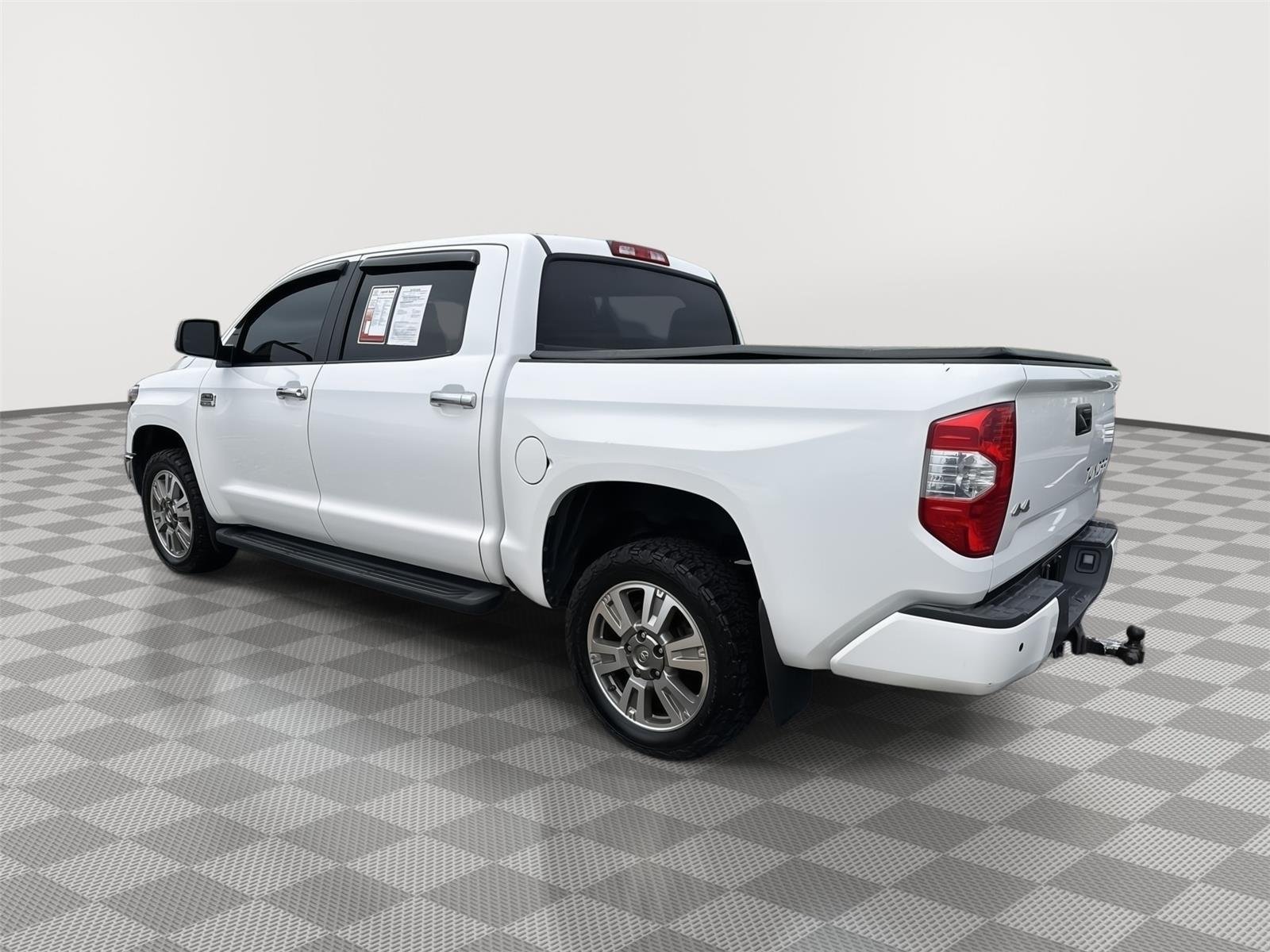 Used 2015 Super White Toyota Platinum image 13