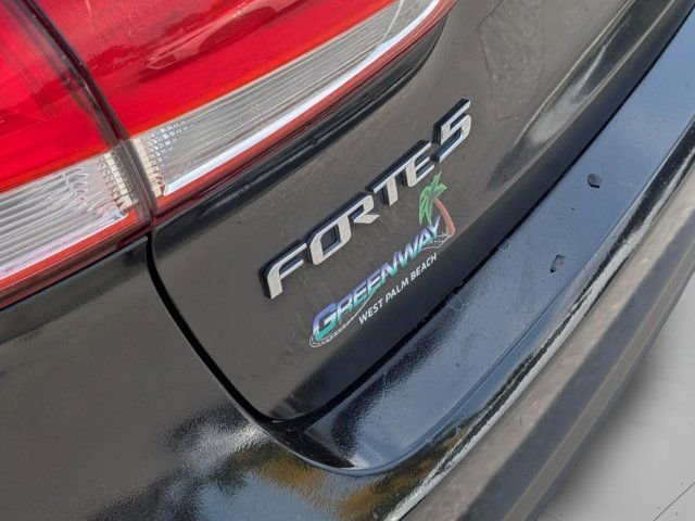 Used 2017 Black Kia LX image 20
