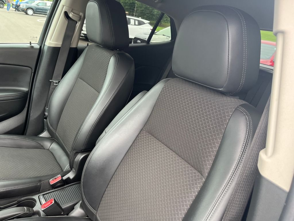 Used 2021 White Buick Preferred image 12