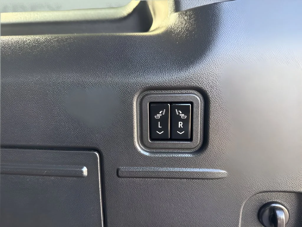 Used 2024 Interstellar White GMC 2X image 34