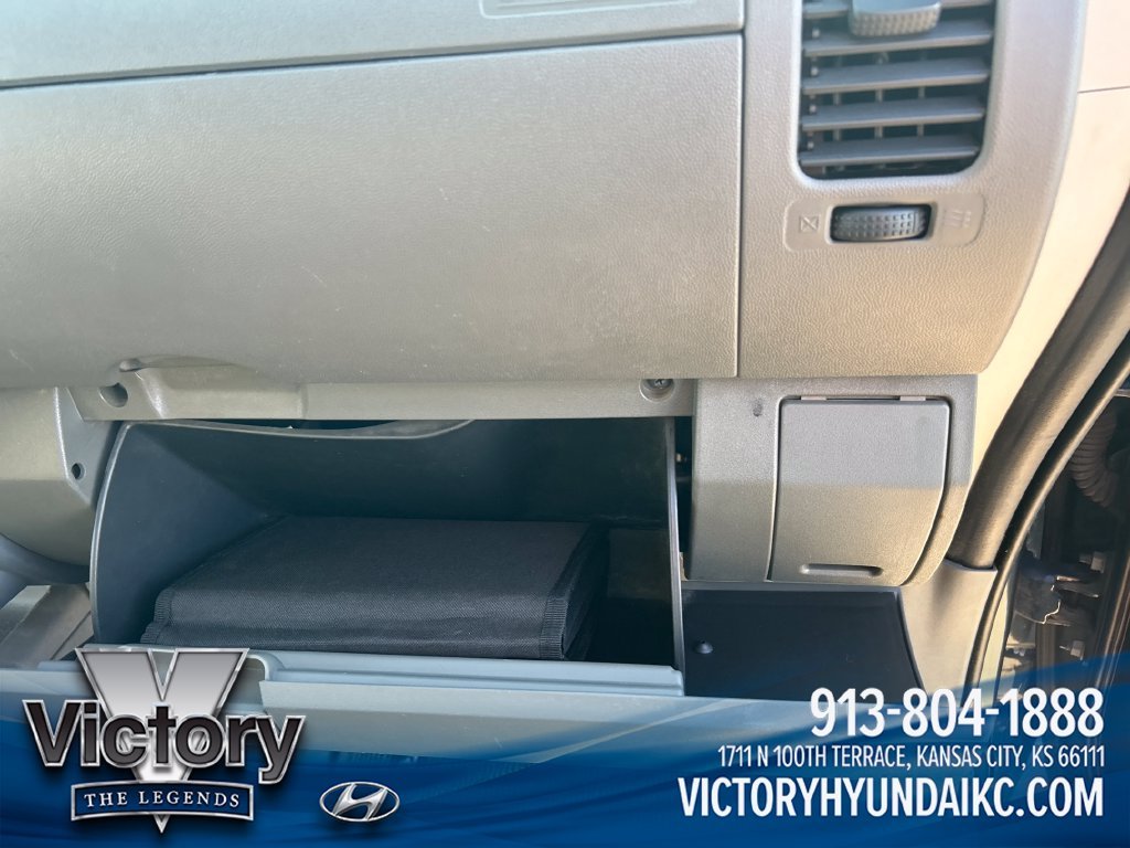 Used 2019 Blue Nissan SV image 29