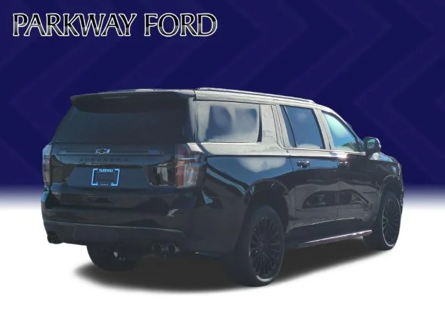 Used 2022 Black Chevrolet RST image 5