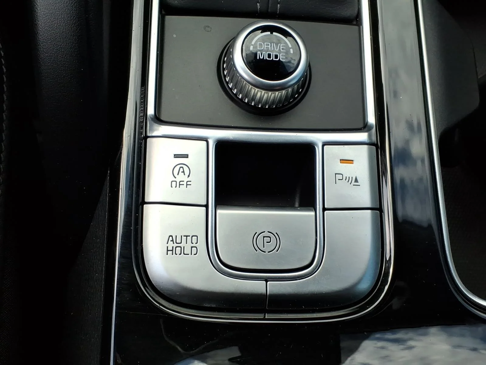 Used 2023  KIA S image 7