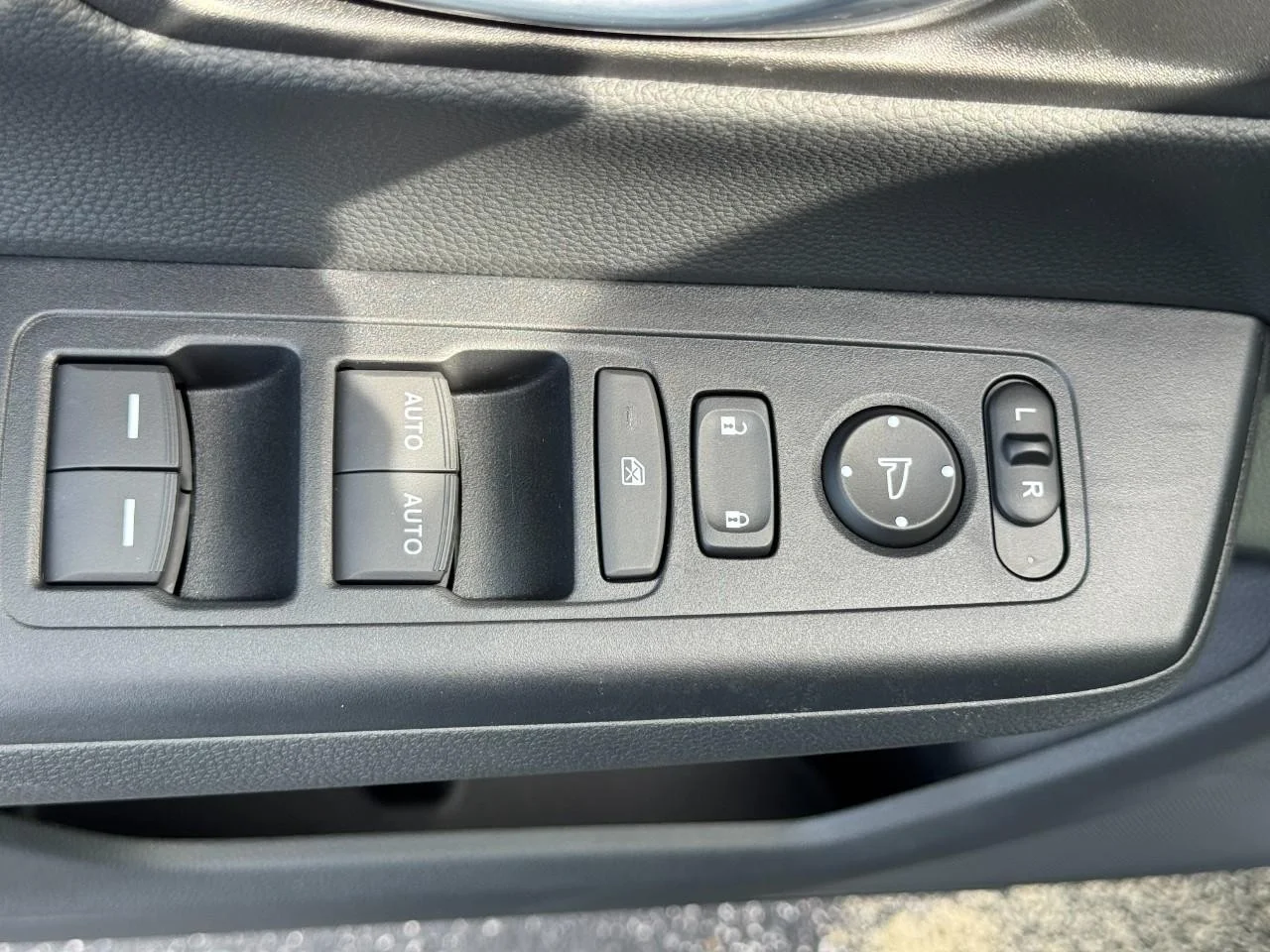 2026 Honda CR-V EX - Photo 18