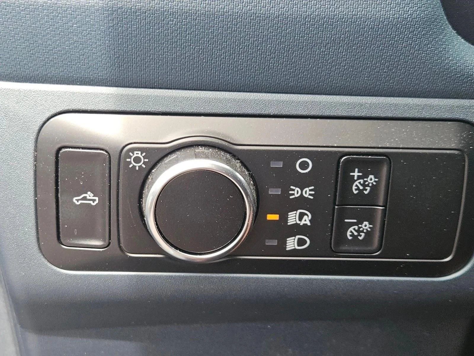 Used 2024 Azure Gray Metallic Tri-Coat Ford LARIAT image 9