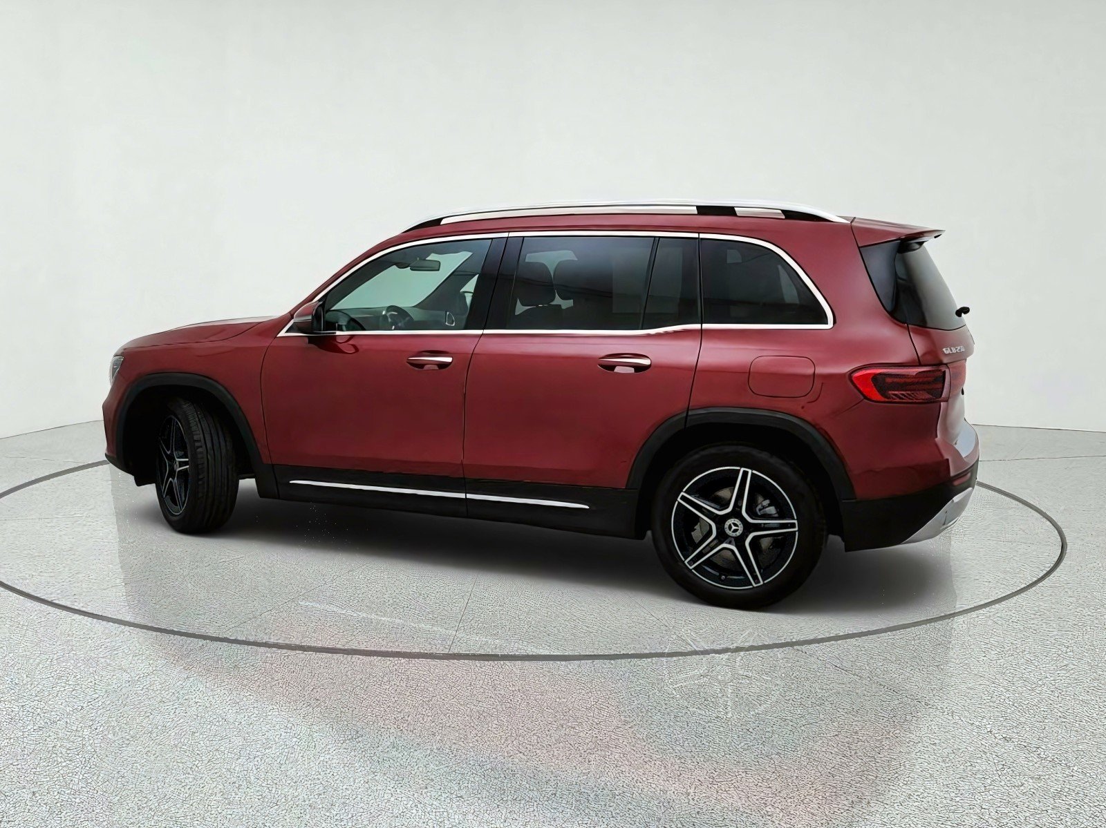 Certified Used 2026 MANUFAKTUR Patagonia Red Metallic Mercedes-Benz GLB 250 image 13