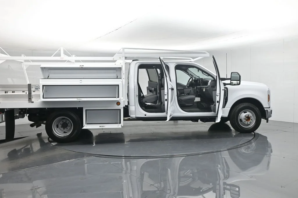 New 2026 Oxford White Ford XL image 33