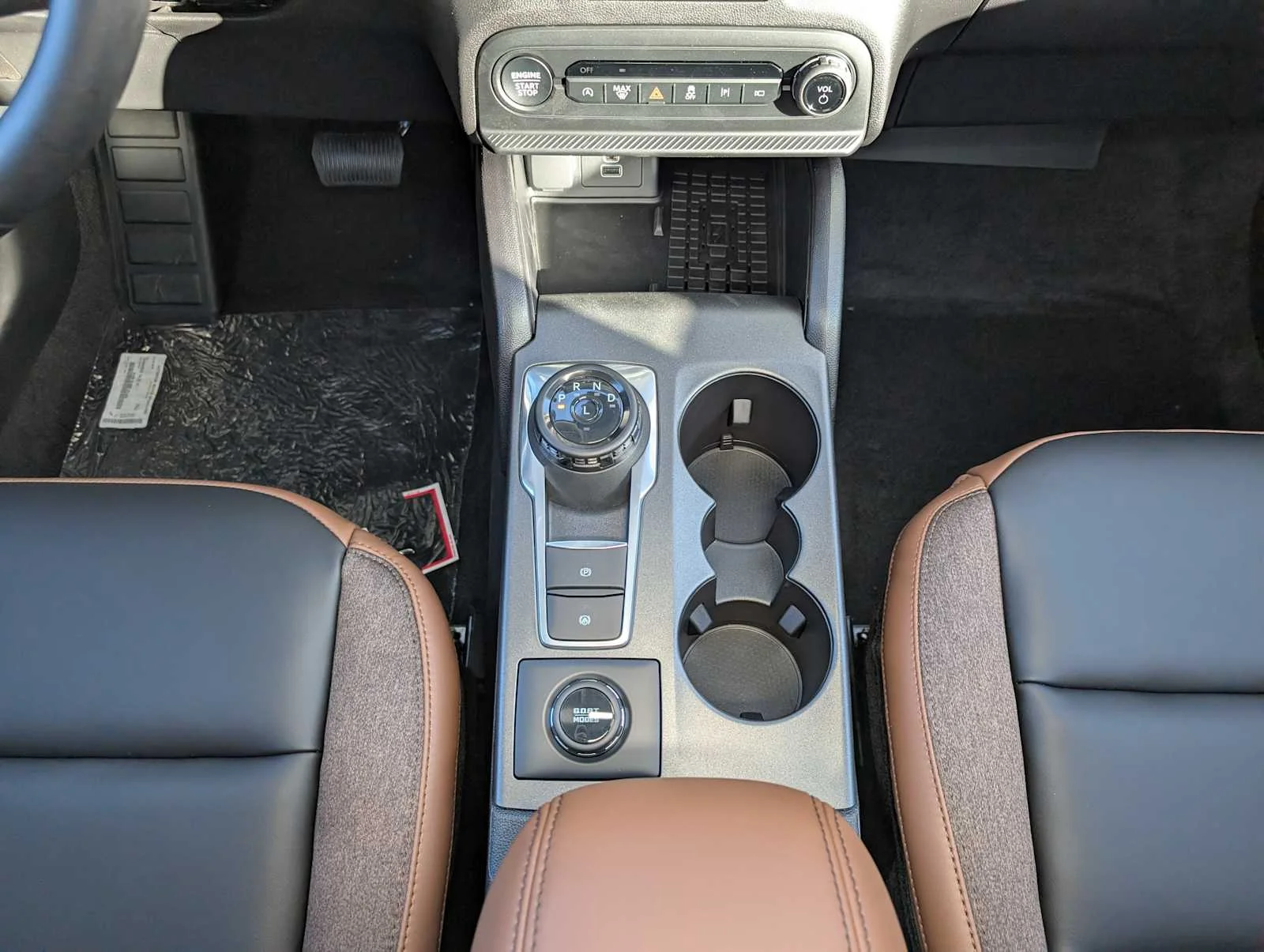 New 2025 Oxford White Ford Outer Banks® image 13