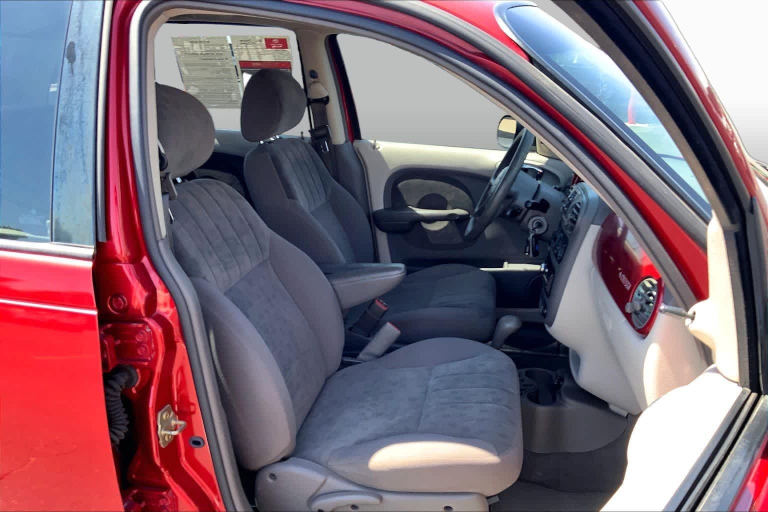 Used 2002 Inferno Red Tinted Pearl Chrysler  image 8