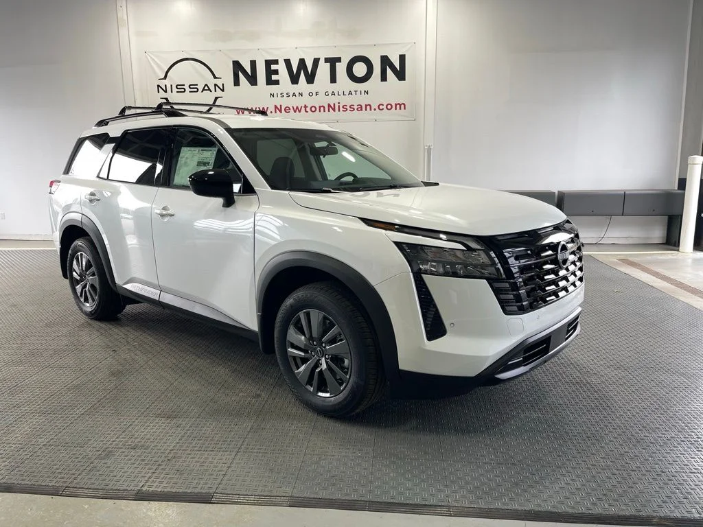 New 2026 Everest White Pearl Tricoat Nissan SV image 2