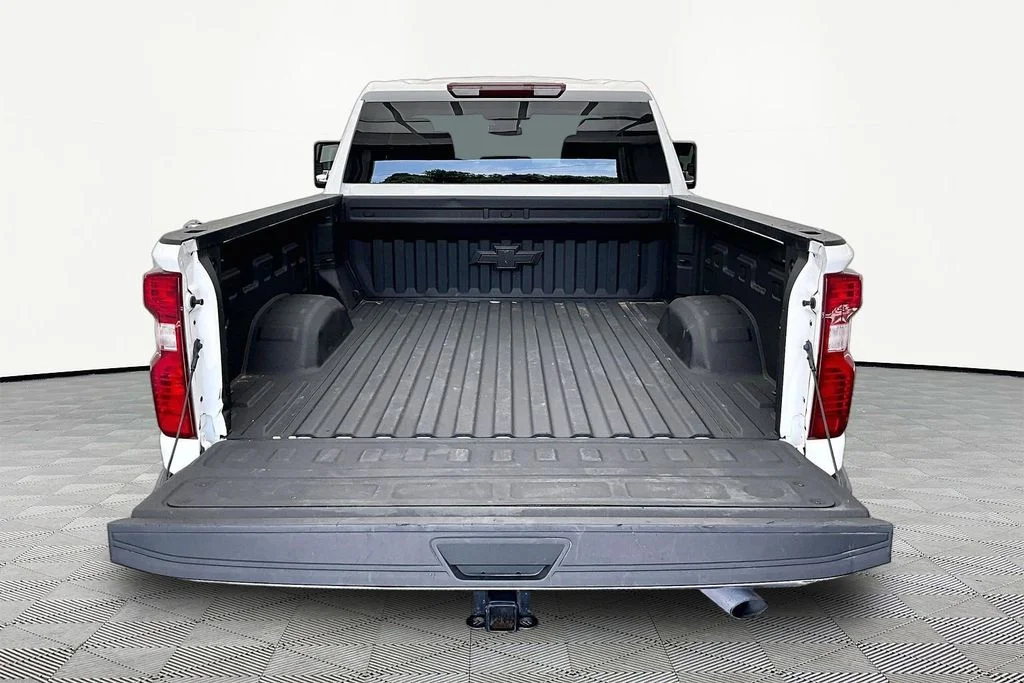 Certified Used 2024 Summit White Chevrolet LT image 18