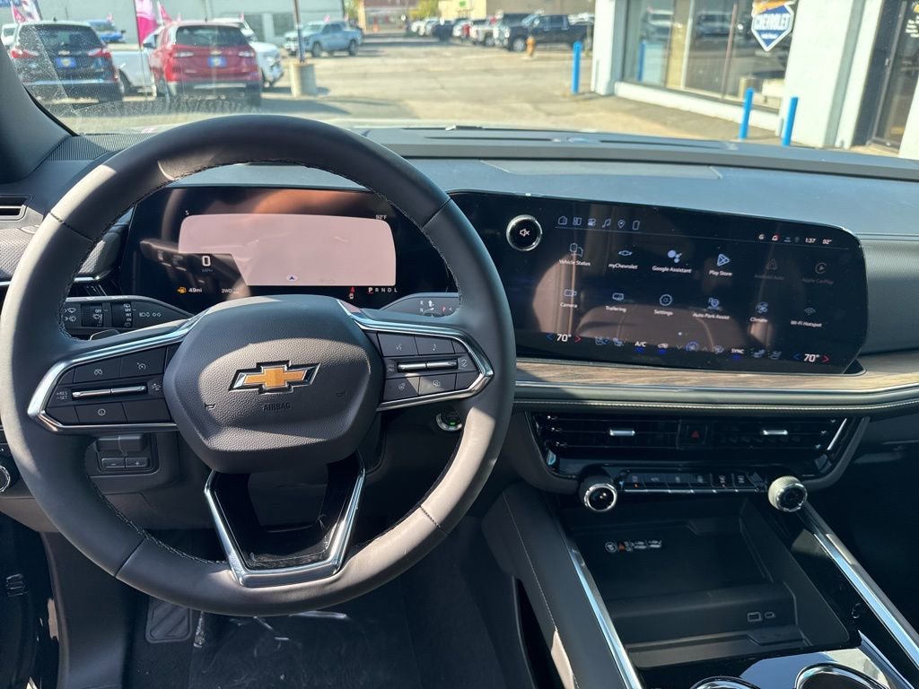 2026 Chevrolet Suburban Premier - Photo 24