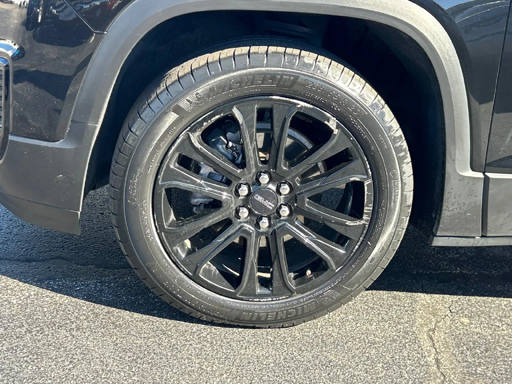 2023 GMC Acadia SLT - Photo 13