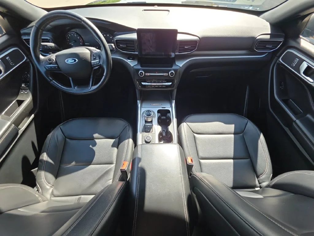 Used 2020 Black Ford XLT image 8