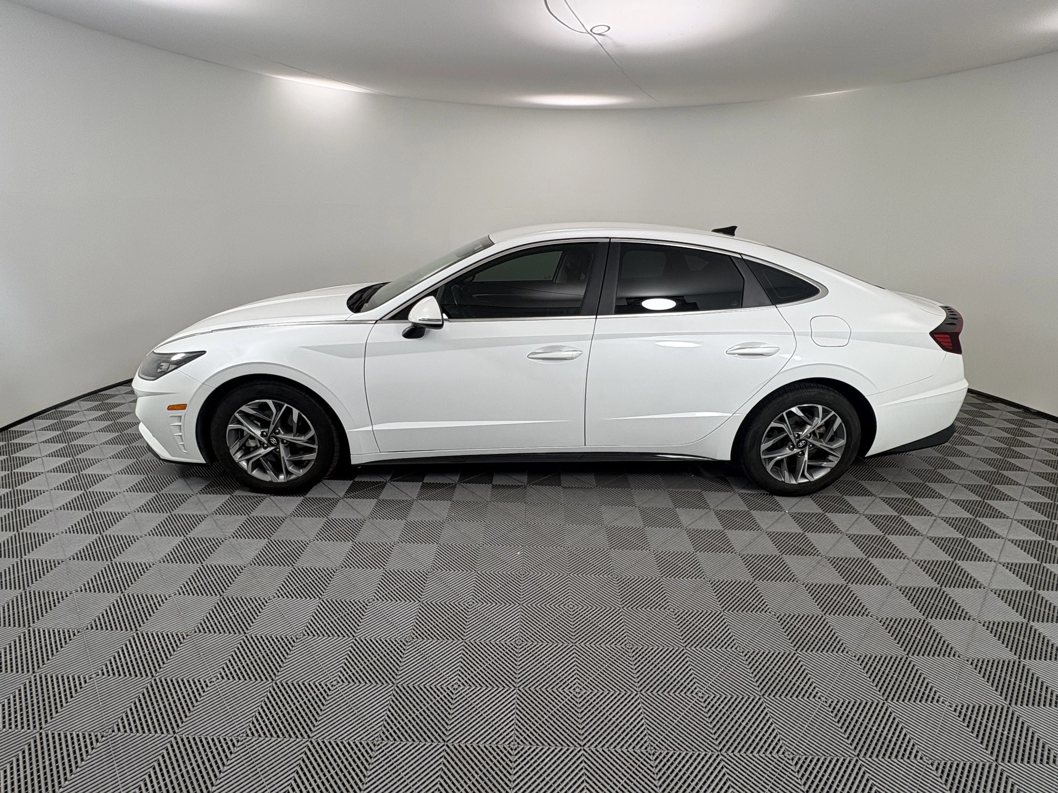 Used 2020 Hyundai Sonata SEL with VIN 5NPEF4JA4LH031861 for sale in Queen Creek, AZ
