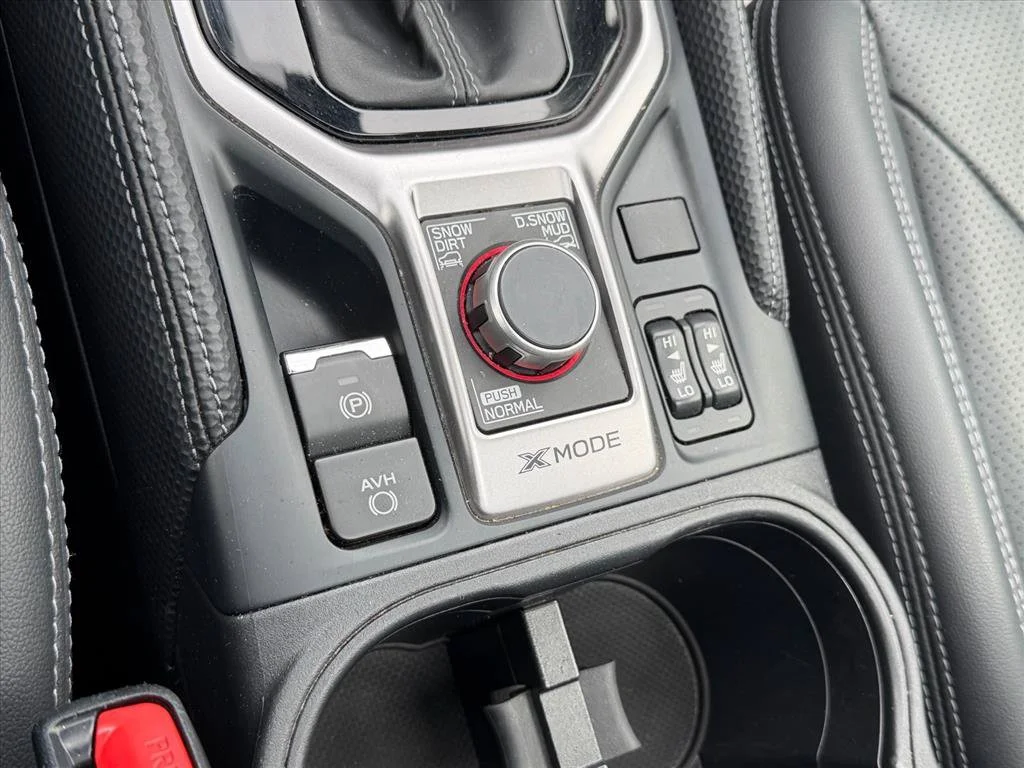 Used 2022 Black Subaru Touring image 29