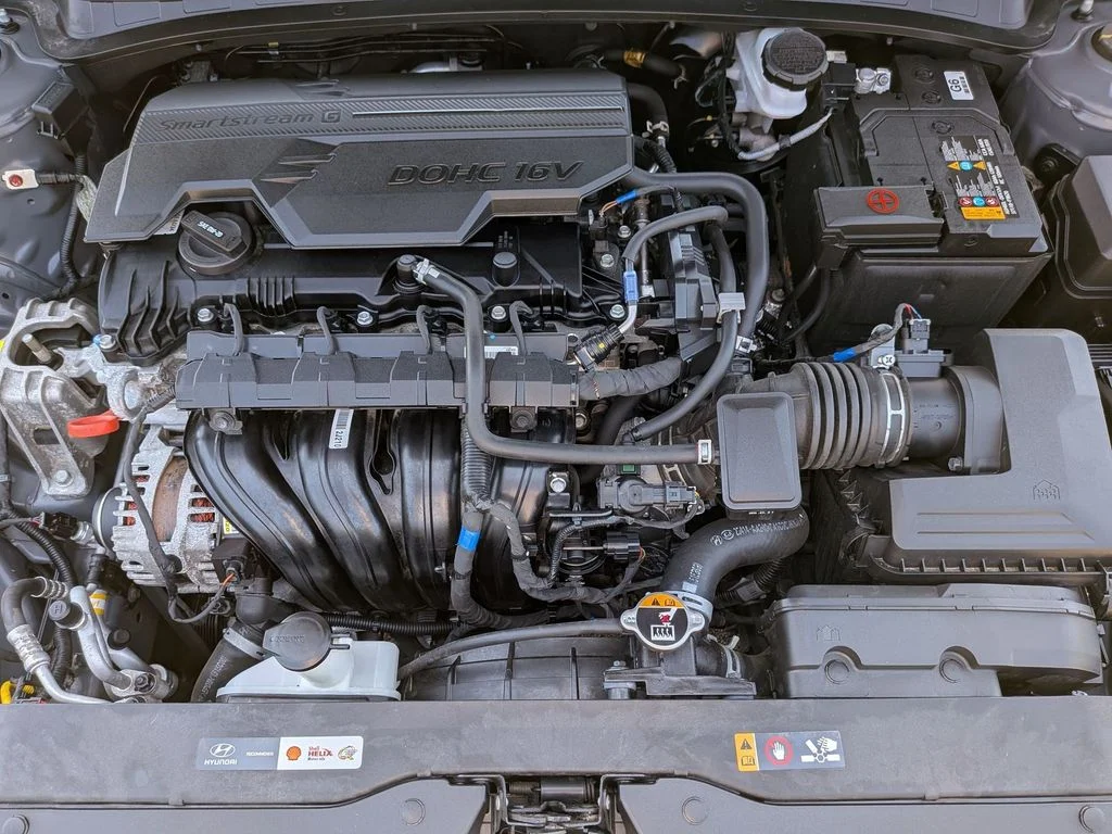 Used 2024 Gray Hyundai SEL image 30