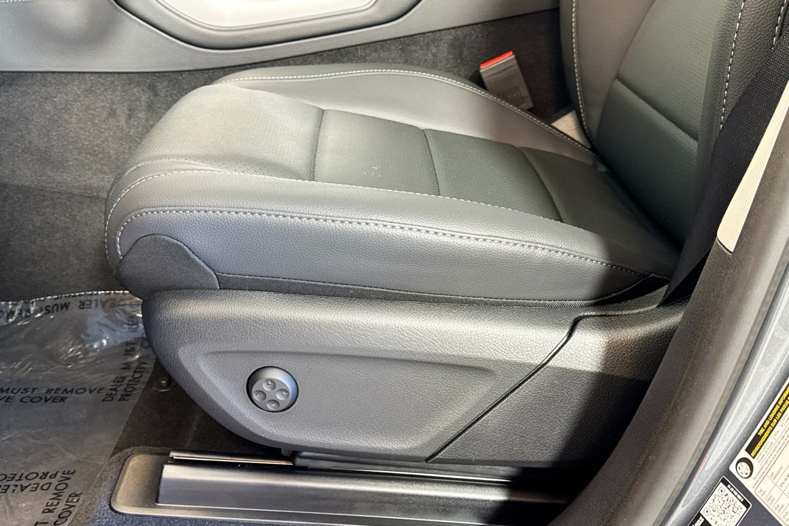 New 2026 Selenite Grey Metallic Mercedes-Benz GLS 450 image 17