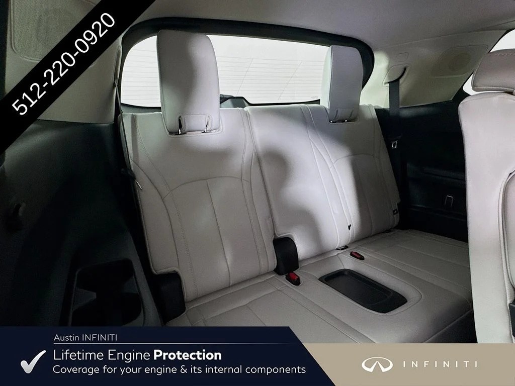 New 2027 RADIANT WHITE INFINITI LUXE image 36