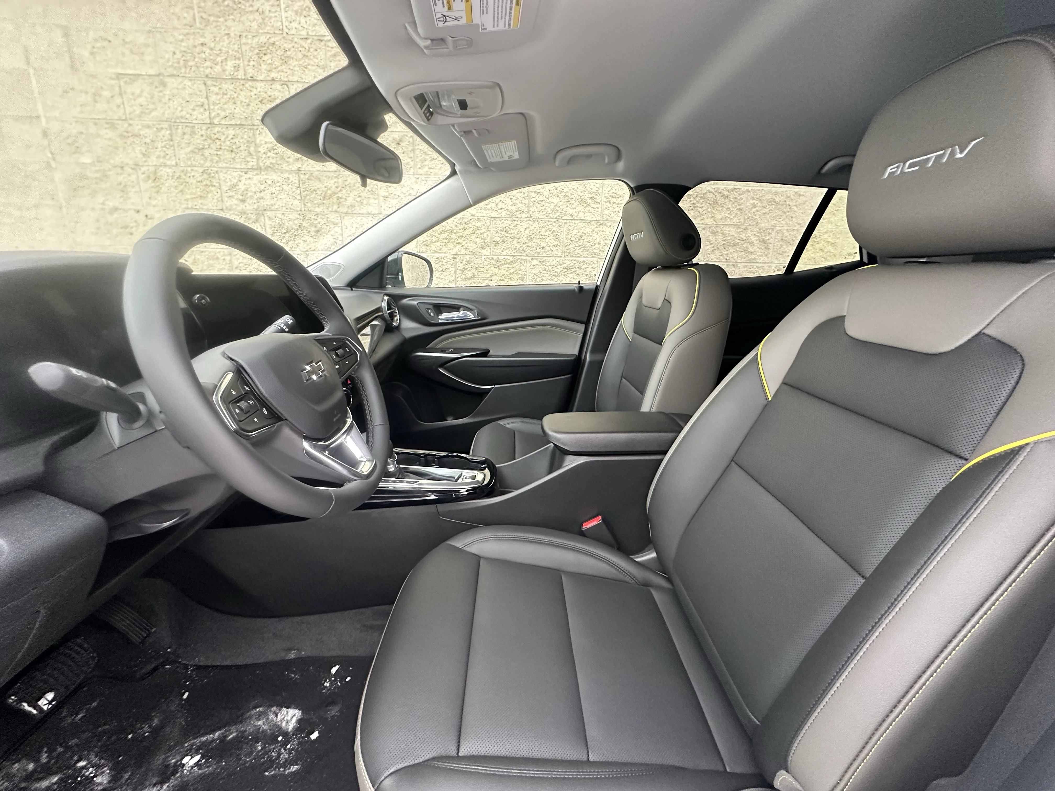 New 2026 Summit White Chevrolet ACTIV image 11