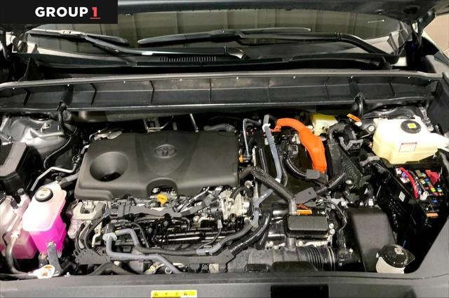 Certified Used 2025 PRECIOUS METAL Toyota  image 32