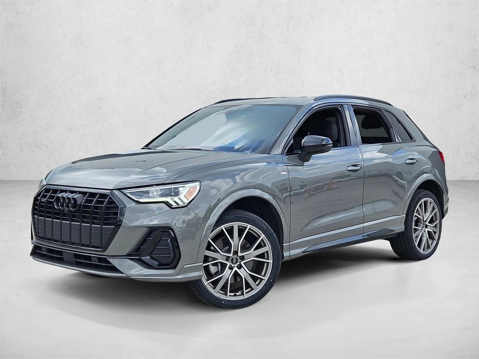 Used 2025 Chronos Gray Metal Audi S line Premium Plus image 1