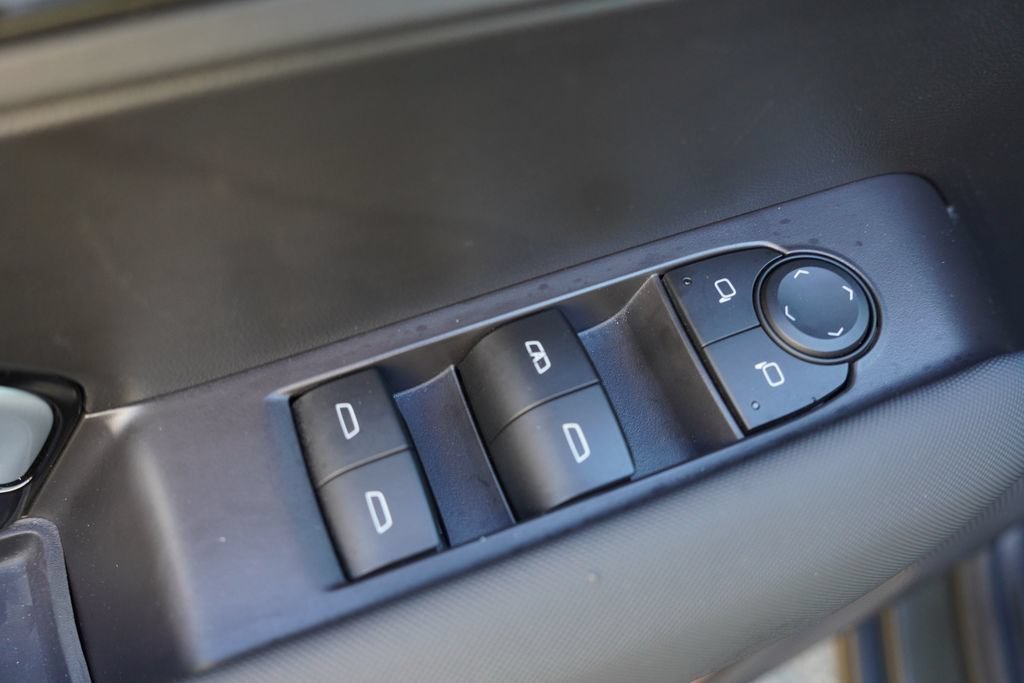2023 Chevrolet Colorado Z71 - Photo 21