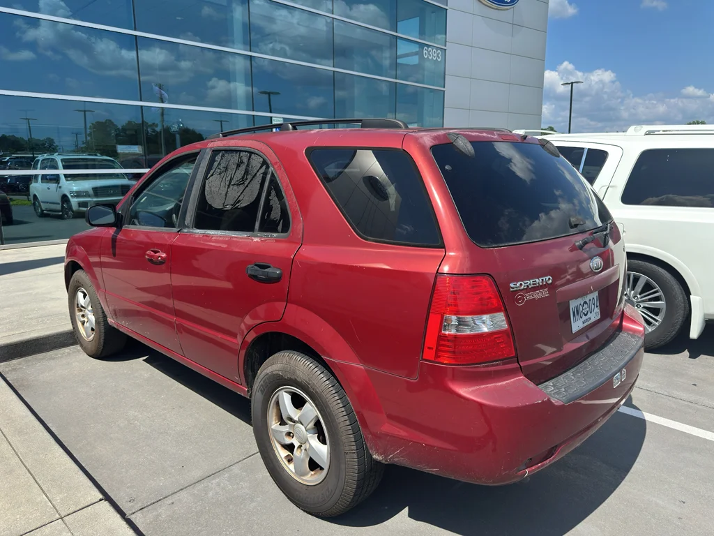 Used 2009 Spicy Red Kia LX image 4