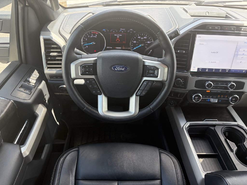 Used 2022 White Ford Lariat image 15